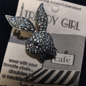 Rhinestone Pendant/Pin